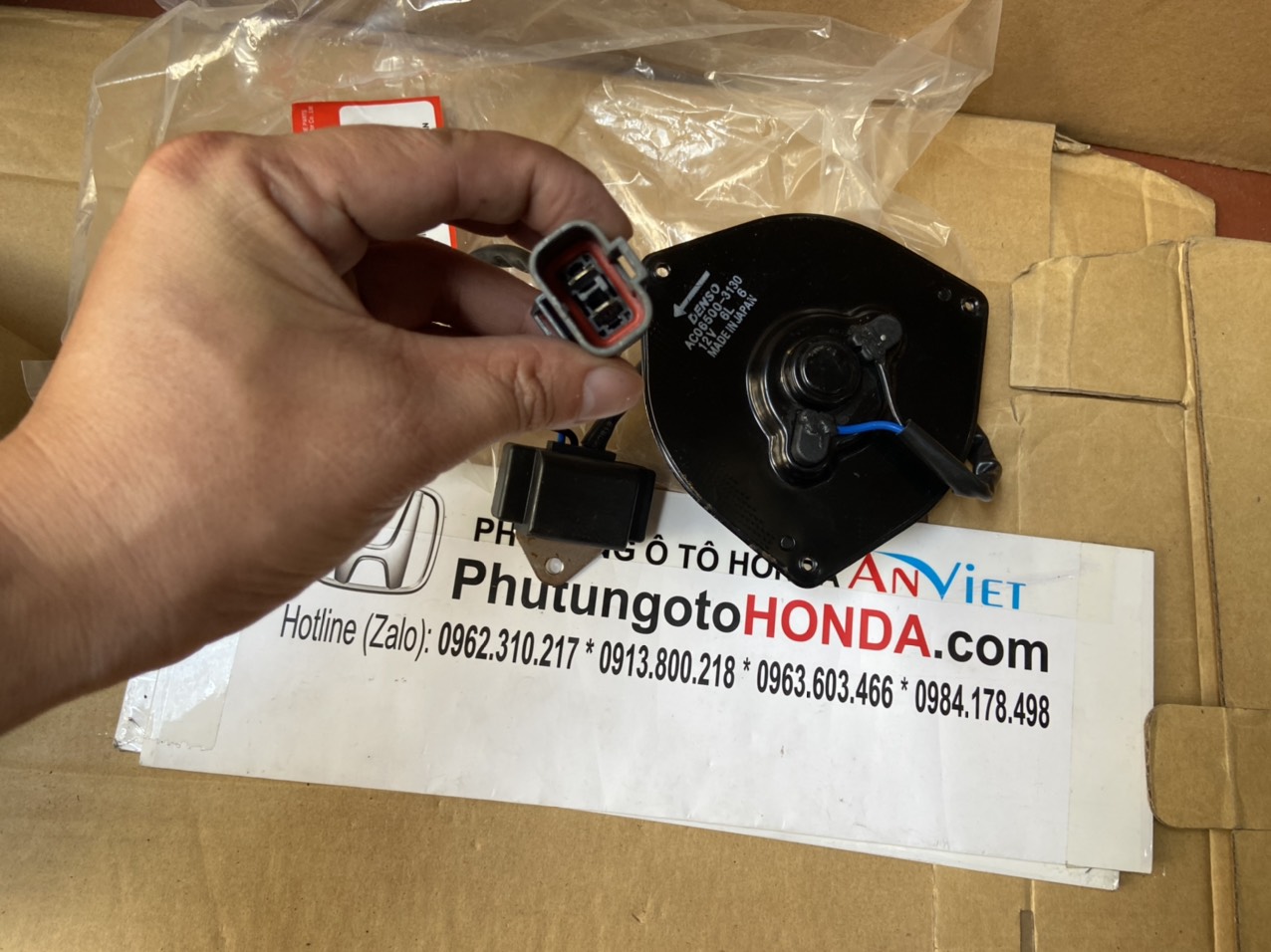 Mô tơ quạt làm mát dàn nóng két nước xe Honda CRV 2009-2011